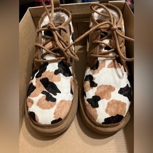 UGG Neumel cow print